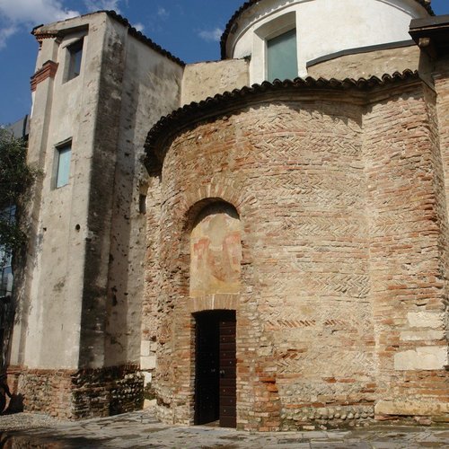 Bariano. Der frühchristliche Baukomplex im ehemaligen Karmeliter-Konvent „dei Neveri“