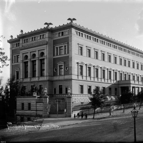 Der Botschaftsneubau des Deutschen Reiches in Constantinopel/ Istanbul